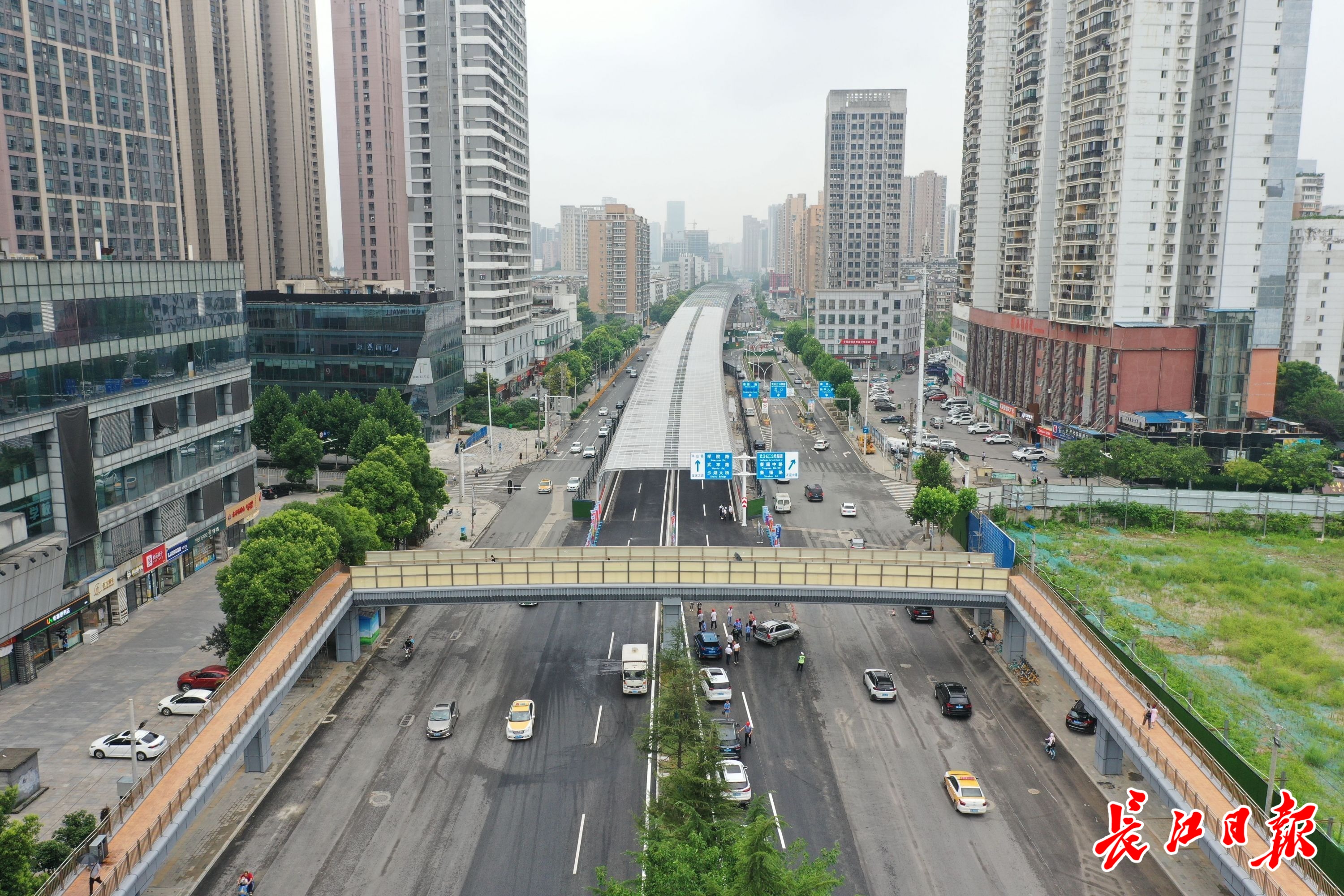 leyu乐鱼友谊大道秦园路高架今日通车从湖北大学到徐东大街一路“绿灯”(图2)